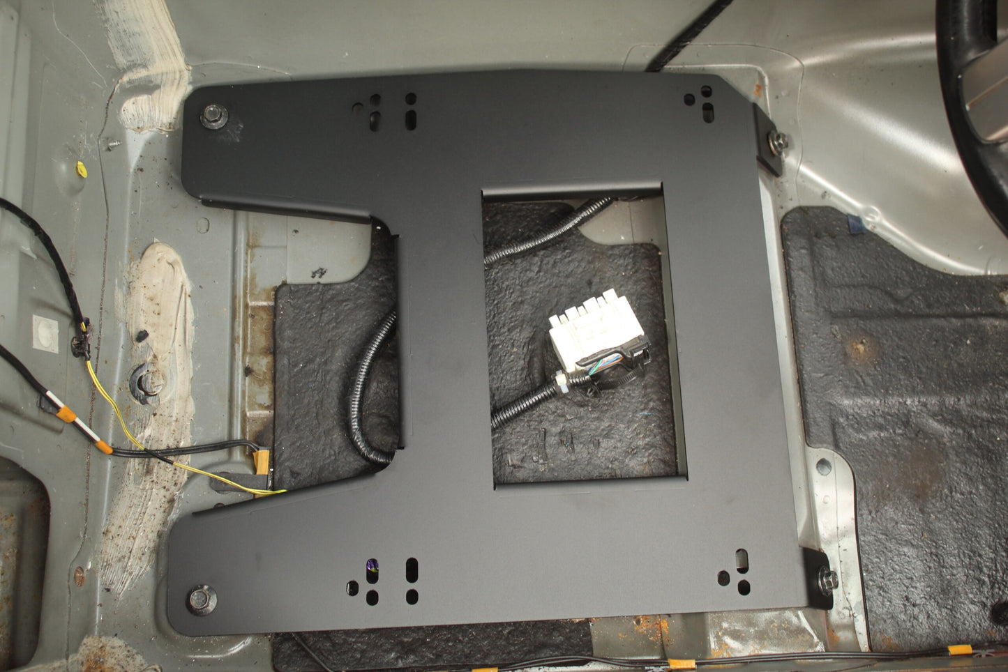 Set of Barbarian Racing ASCARI Direct-Fit Bucket Seats (2 seats + 2 MX5 mounts)